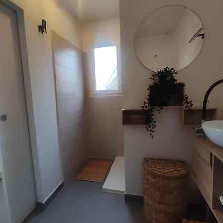 Couette-café O'me Wally Galargues